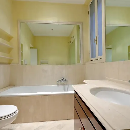 Campo Dei Fiori 3-Bed Apartment Hi Standing